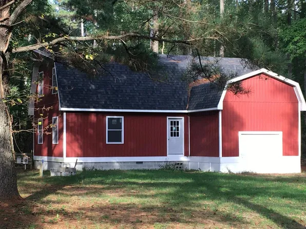 Azalea Ln, New Church, VA 23415