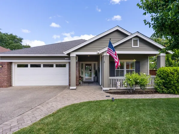 118 Douglas Fir Circle, Cloverdale, CA 95425