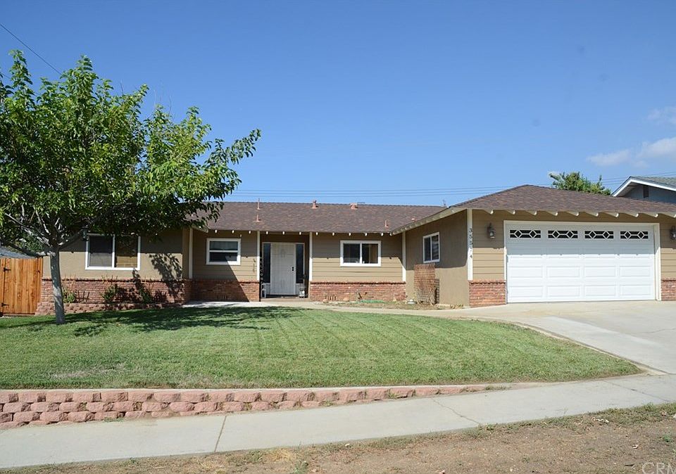 1st image of 35574 Persimmon St