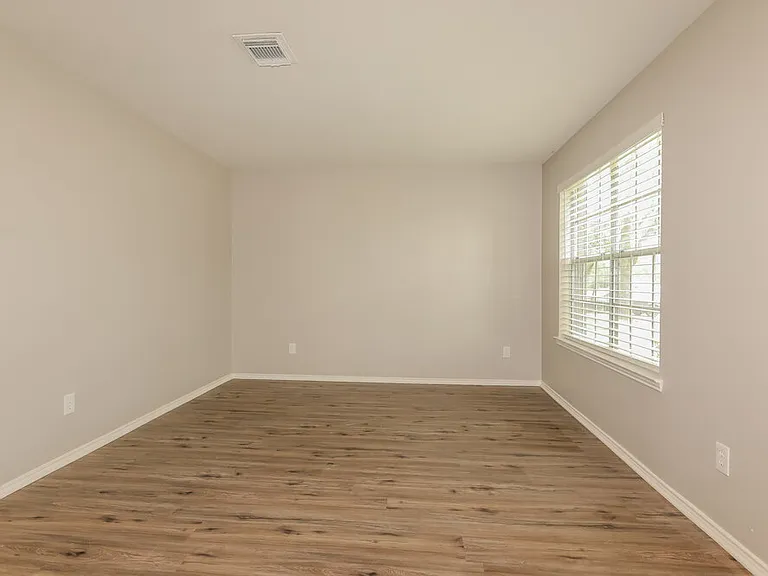 21118 Bridgemeadows Ln — Photo 6