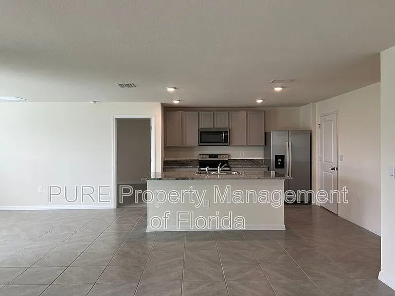 4828 SW 86th Ln — Photo 10