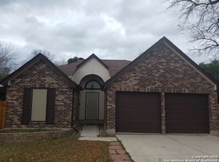 13215 Ryden Dr, Live Oak, TX 78233