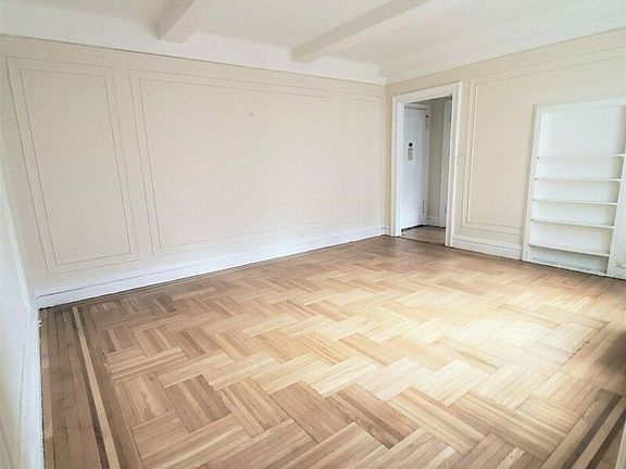 3rd image of 170 W 81st St APT 8E