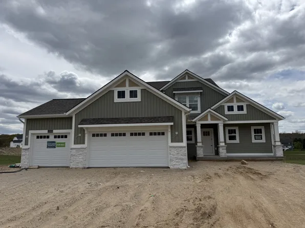 12068 Harvest Acre Dr, Lowell, MI 49331