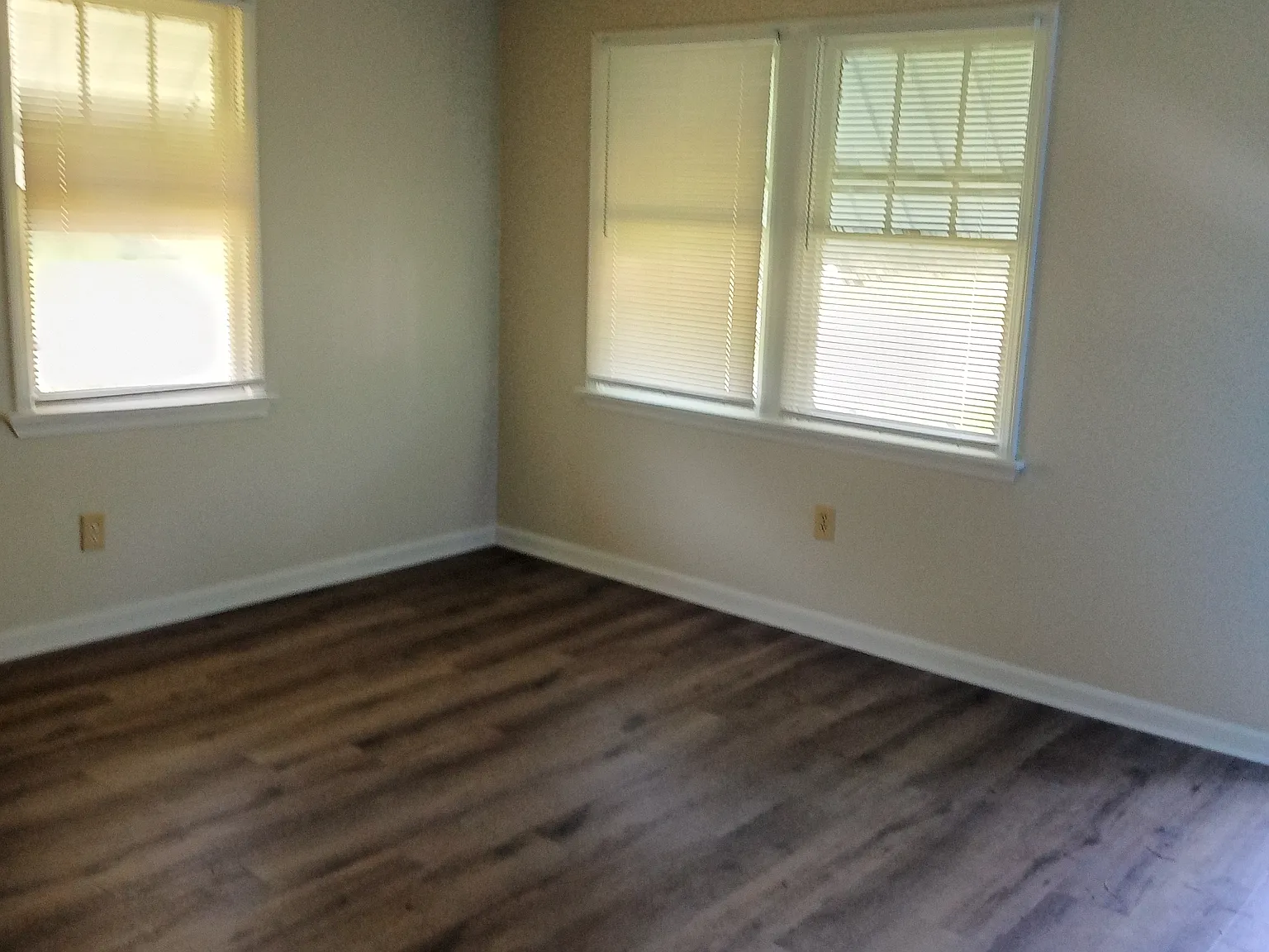 2 bed, 900 sqft, $950 — Photo 4