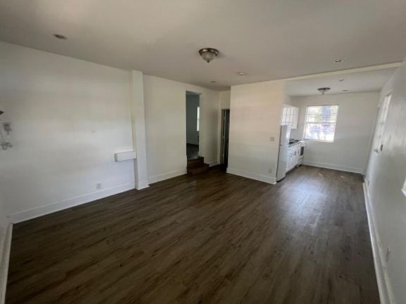 3rd image of 4042 NW 23rd Ave