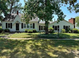 2480 Red Stripe Rd, Odin, IL 62870