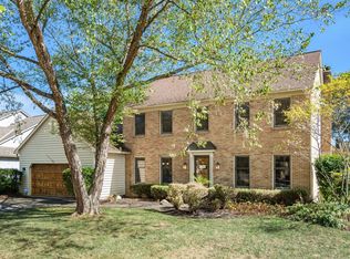 318 Barrington Dr, Westerville, OH 43082