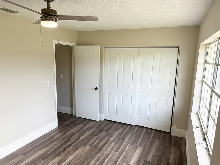 18511 Blair Ave — Photo 13