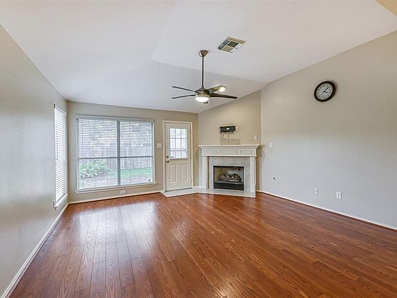 5th image of 18503 Amesbury Manor Ln