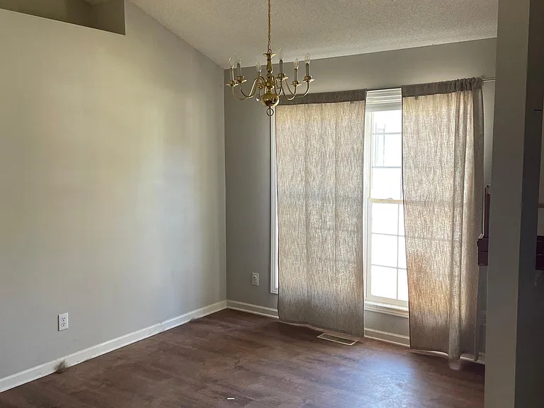 500 Lake Lennox Dr — Photo 11