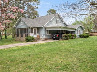 1205 13th St, Monett, MO 65708