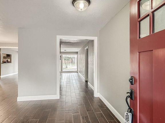 4th image of 5630 Cleardrift Dr