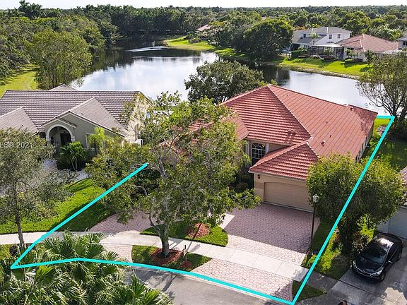 2nd image of 607 Lake Blvd