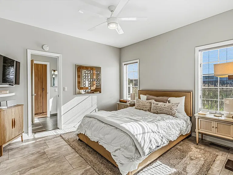 Bay Meadow Ln — Photo 18