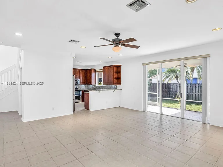 1663 E Harmony Lake Cir — Photo 12
