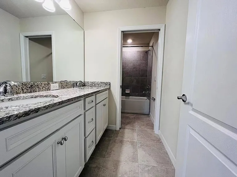 7236 Oakmoss Loop — Photo 16