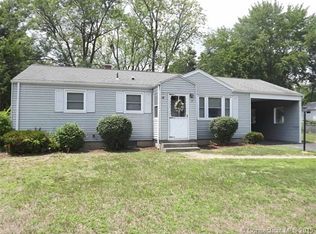 15 Creston Rd, Windsor Locks, CT 06096