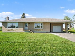 6573 Russell Rd, Ottawa, ON K0A1K0