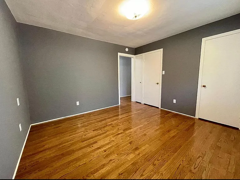 621 S 13th St — Photo 27