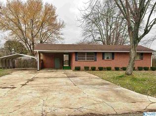 101 Schilling St, Athens, AL 35611