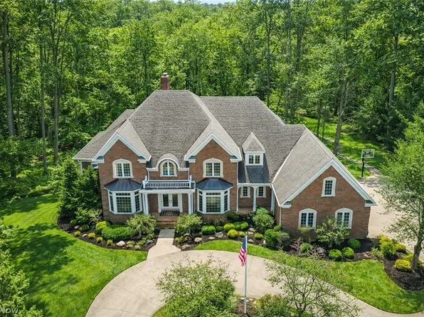 3526 Crawford Dr, Richfield, OH 44286