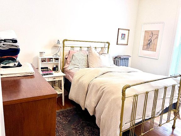 4th image of 1318 W Montrose Ave #3