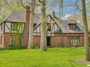 1881 Richview Rd, Mount Vernon, IL 62864