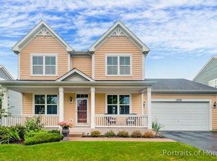 3070 Chalkstone Ave, Elgin, IL 60124