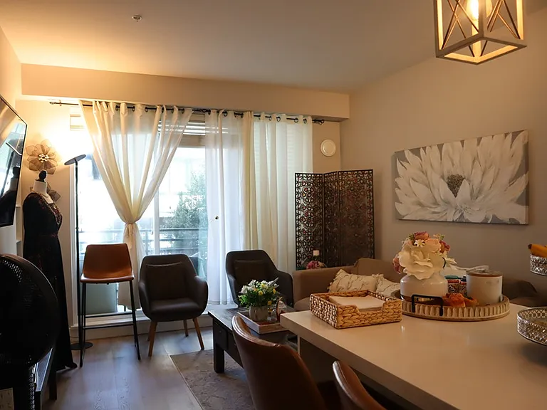 20838 78b Ave #B202 — Photo 3