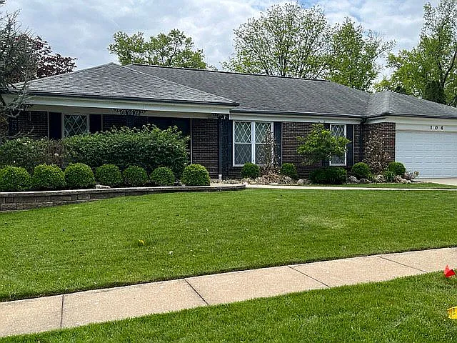 104 Clear Meadows Dr photo 1