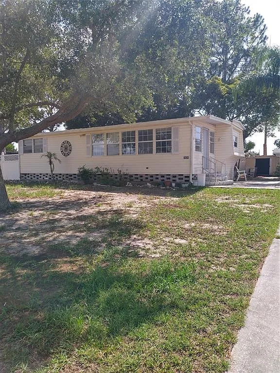 2 bed, 1.5 bath, 750 sqft, $1,200 — Photo 2