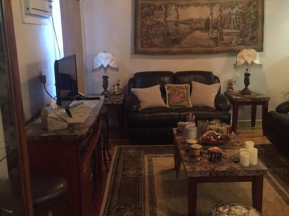 5th image of 344 Crown Ave #2