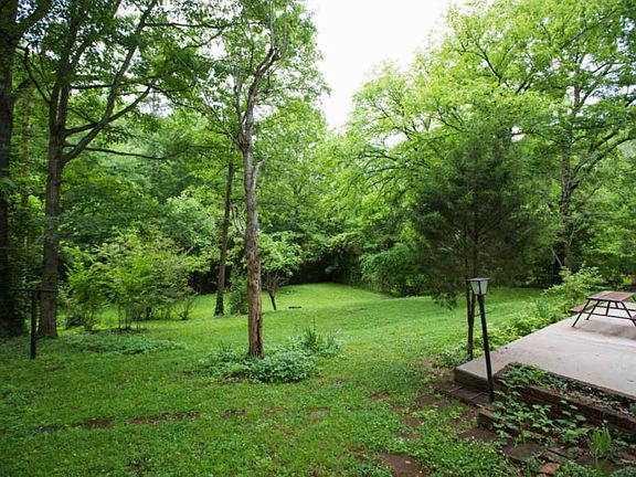 4th image of 5311 Rebecca Ln