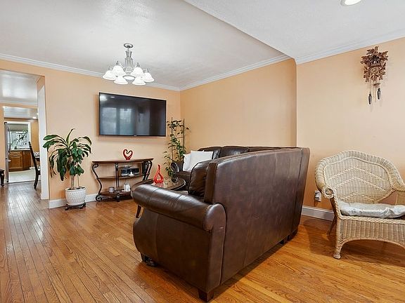 5th image of 148-07 Sutter Ave