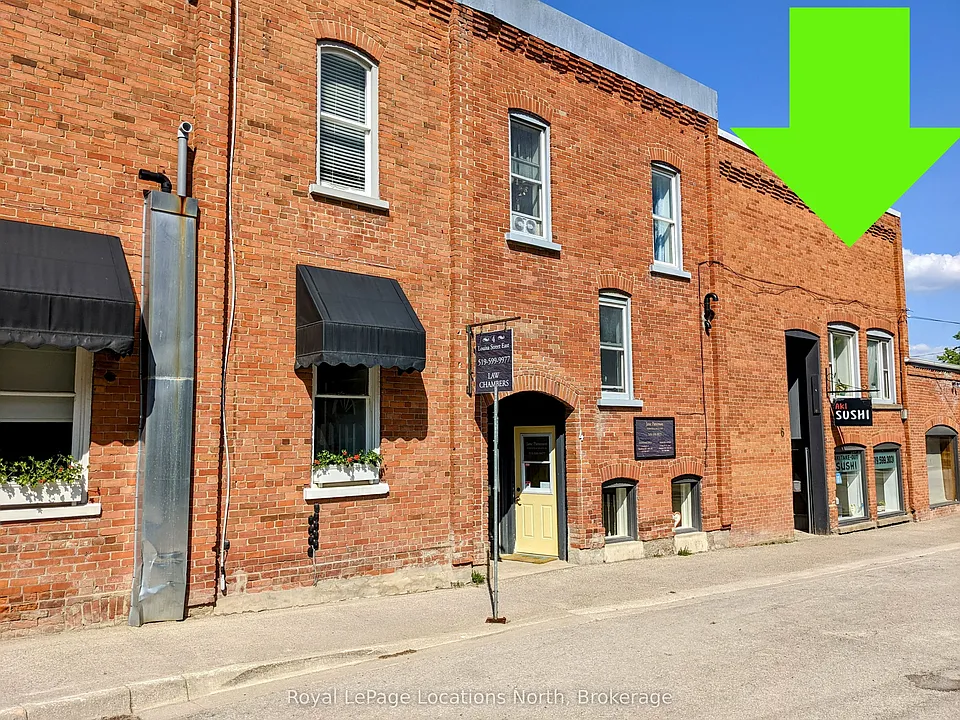 6 Louisa St E #1