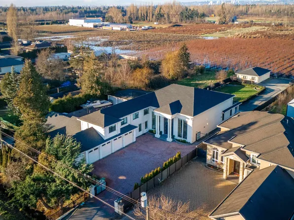 13371 Blundell Rd, Richmond, BC V6W 1B6