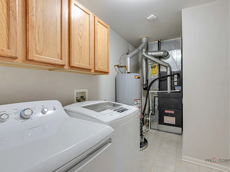 552 Saddlebrook Ln — Photo 22