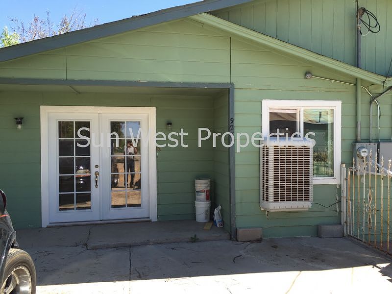 1st image of 927 S Bowen Ave