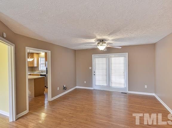 3rd image of 4412 Buddy Ln
