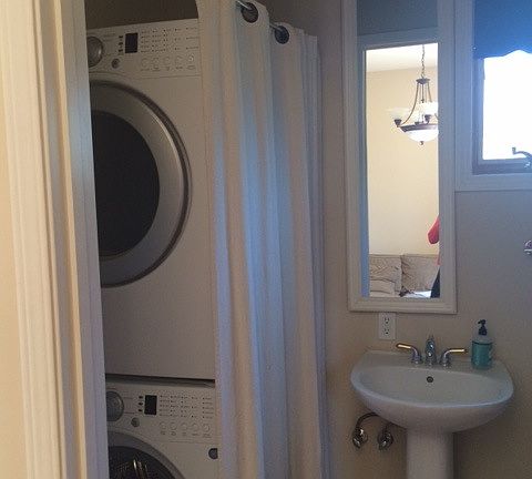 Washer/Dryer included