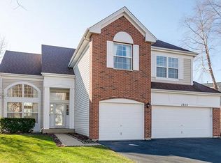 1220 Vista Dr, Gurnee, IL 60031