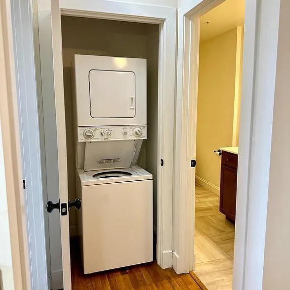 302 N Cameron St #202 — Photo 18