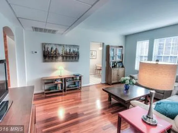 1811 Key Blvd #10528, Arlington, VA 22201