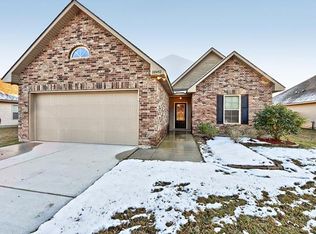 28452 W Snowball Cir, Ponchatoula, LA 70454