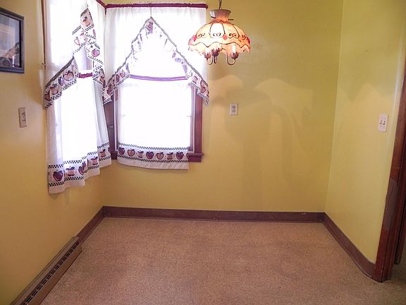 5th image of 411 5th Ave S