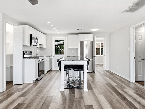2nd image of 4810 GUARDIAN AVENUE