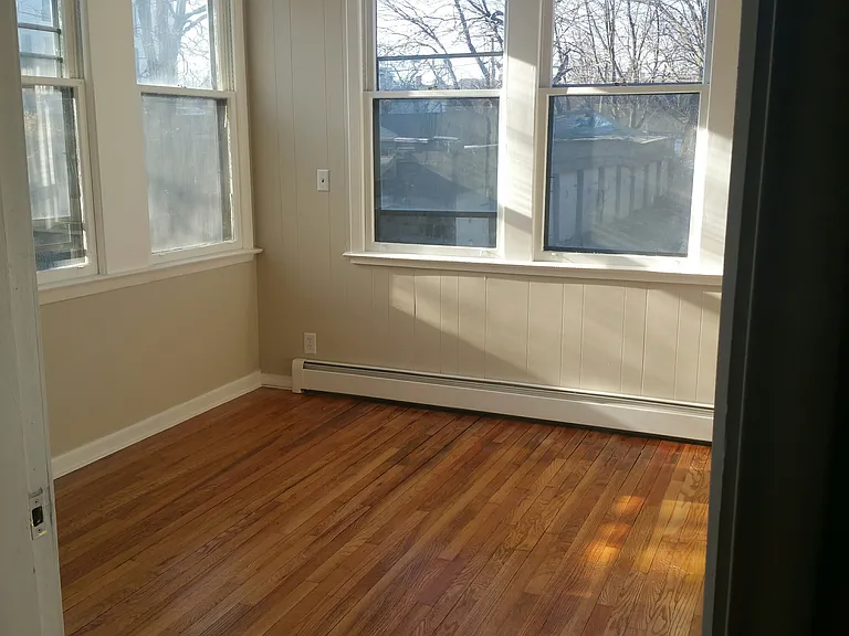 1494 Chapel St #1R — Photo 3