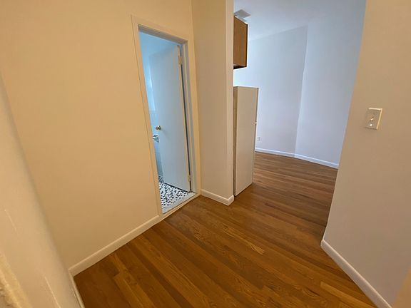 4th image of 144 W 19th St APT 5B