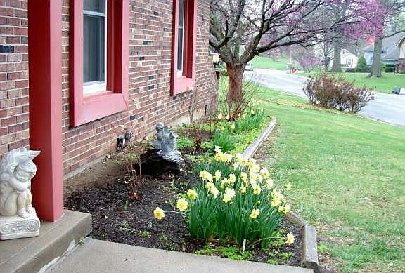 3rd image of 1210 NE Sunny Creek Ln